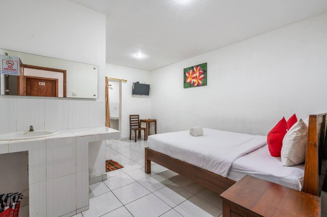 Ganandra Stay Denpasar Exterior photo