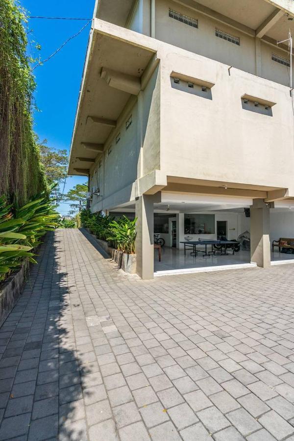 Ganandra Stay Denpasar Exterior photo