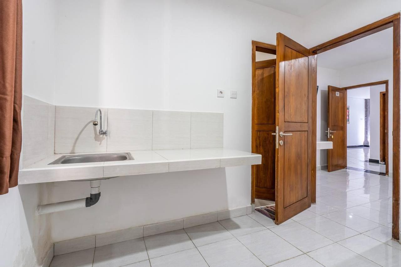 Ganandra Stay Denpasar Exterior photo